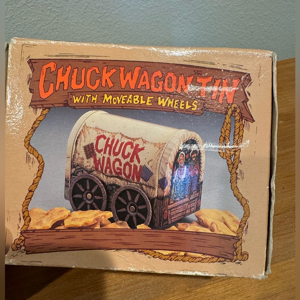 Vintage Giftco Collectible Chuckwagon Candy Tin - Wheels move!